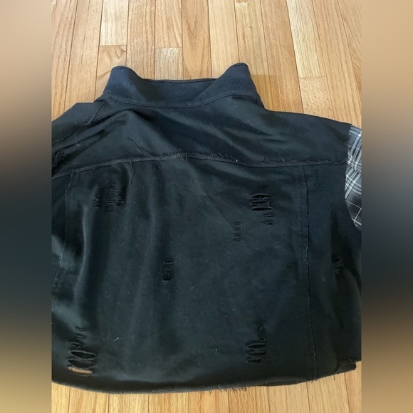 Hazel Black Jacket with Plaid Sleeves Size Medium - Picture 8 of 10